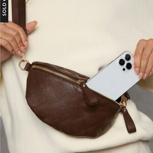 *NWT VICI Faux Leather Crossbody Belt Bag